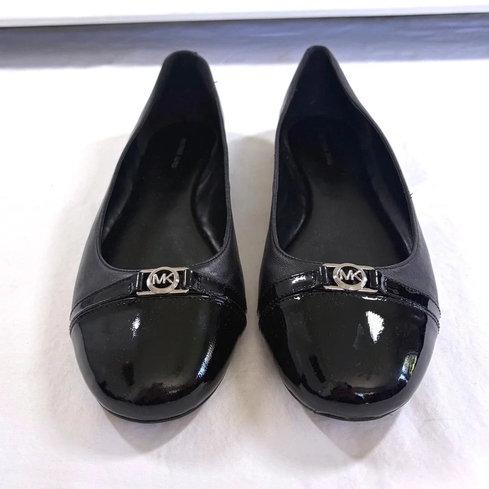 Michael Kors Mandy Black Leather Cap Toe Ballet Flats Silver MK Logo Shoes 10.5